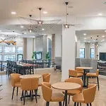 2 Pools With 1 Bedroom And 2 Ba Brand New Fresh Unit - H1162